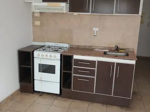 ALQUILER Departamento 2 ambientes con patio, Almagro