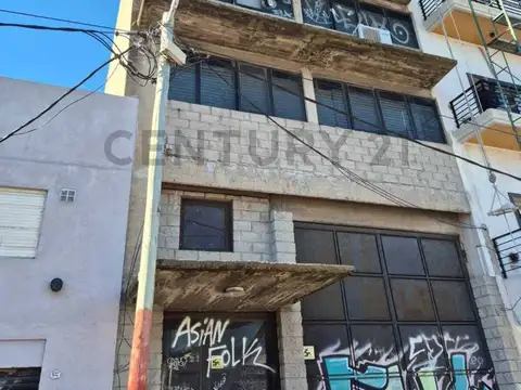 Bustamante 600, Piso 0