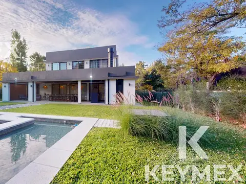 Casa en Venta en Club Miralagos, USD 550.000