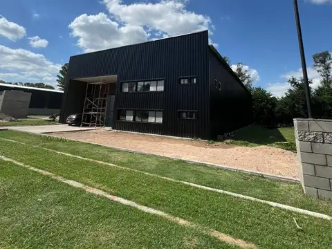 GALPON EN ALQUILER EXALTACION DE LA CRUZ  1000 met