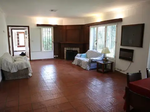 Casa en Alquiler de 4 dormitorios
