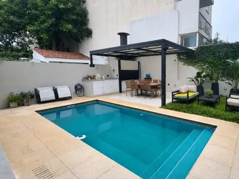 Venta casa 5amb Acassuso con piscina y quincho con parrilla