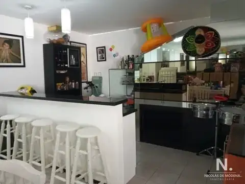 Casa 5 ambientes con 3 baños