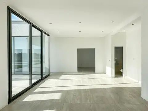 Casa en Venta en Pilar, USD 280.000