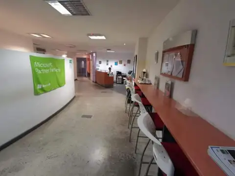 Oficina en Venta con 1 cochera