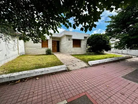 Venta casa centenario a refaccionar 4 dormitorios