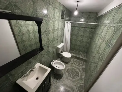 Depto Tipo Casa en Alquiler de 4 ambientes