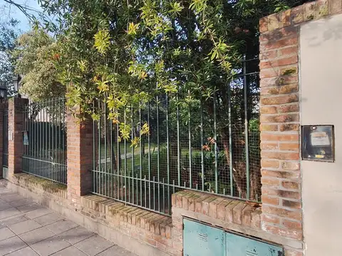 Casa 7 ambientes con 3 baños