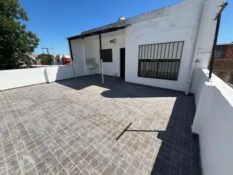 2 PH DE 2 Y 3 AMBIENTES  EL PALOMAR IMPECABLES