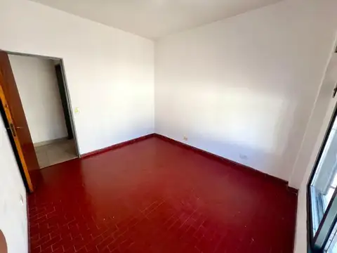 Depto Tipo Casa 5 ambientes con 2 baños