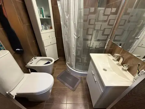 Casa-quinta Barrio Lowo Che, Carpintero 58