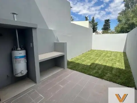 Casa en Venta al Este