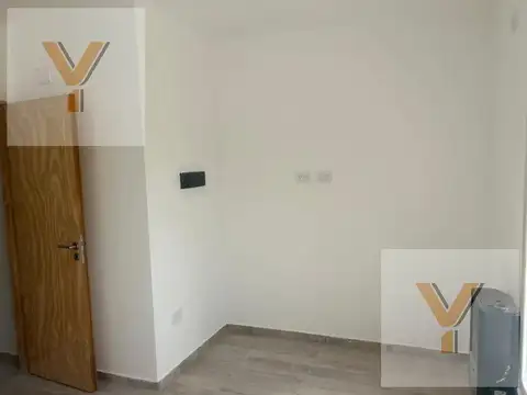 Casa en venta - 2 Dormitorios 2 Baños - La Plata