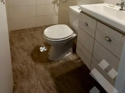 Casa en Alquiler con 1 cochera