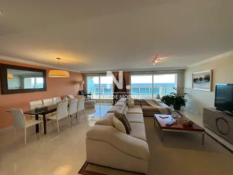 Departamento 5 ambientes con 5 baños