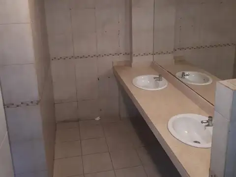 Local en Venta en La Plata, USD 240.000