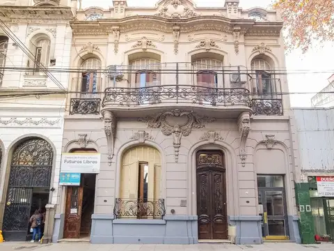 Depto Tipo Casa en Alquiler de 11 ambientes