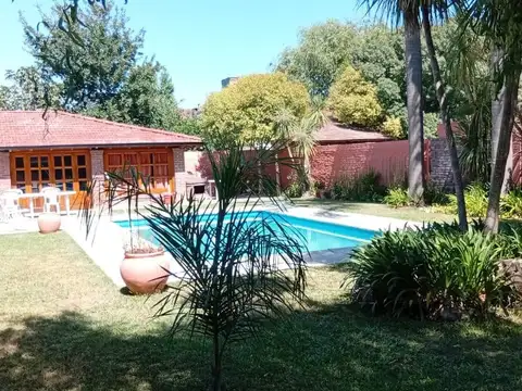 Casa en Venta, 5 Ambientes, en Pueblo Nuevo, Lujan, GBA Oeste