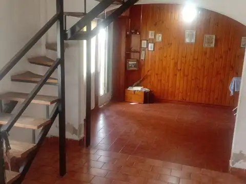 Depto Tipo Casa en Venta de 4 dormitorios