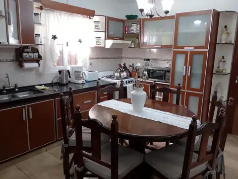Casa en Venta en Quilmes Oeste, USD 120.000