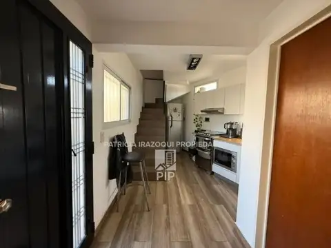 Depto Tipo Casa en Venta de 3 ambientes