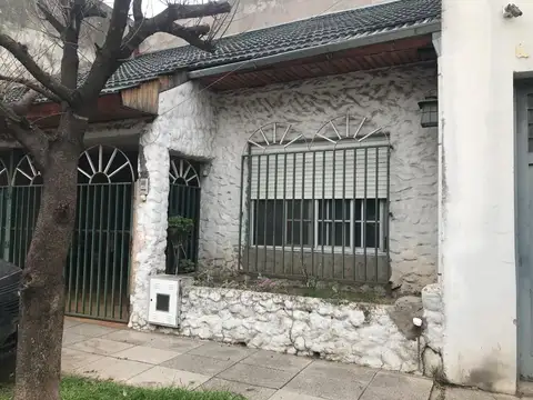 CASA DOS PLANTAS C/ DEPARTAMENTO -EXCELENTE