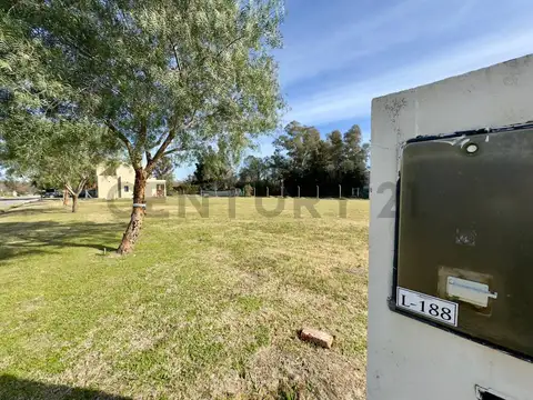 la pista 1200, Piso 0