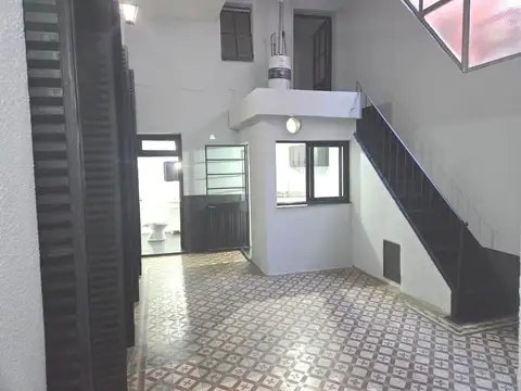 Depto Tipo Casa en Alquiler de 2 dormitorios