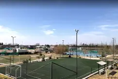 Actividades deportivas futbol, tenis en La Carmelina Club de campo en Mendoza, Mendoza