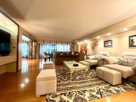 Departamento en Venta de 6 ambientes
