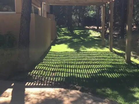 Casa en Venta en Barrio Golf 2, USD 320.000
