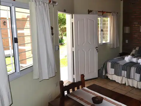 Casa 2 ambientes con 1 baño