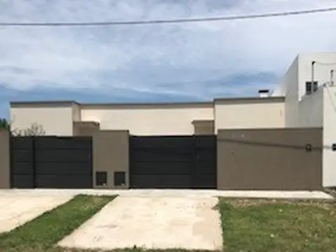 EXCELENTE DUPLEX MUY LUMINOSO 