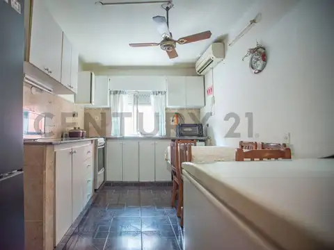 Depto Tipo Casa en Venta de 4 ambientes
