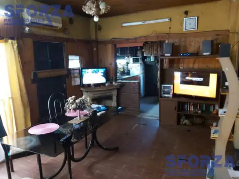 Casa 4 ambientes con 1 baño