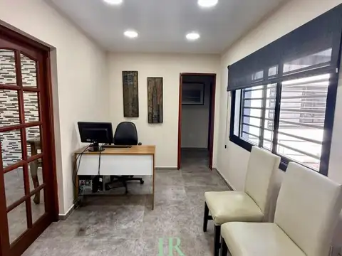 Oficina en Alquiler en Centro de Luján, $ 600.000
