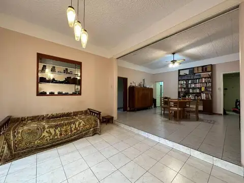 Departamento 5 ambientes con 2 baños