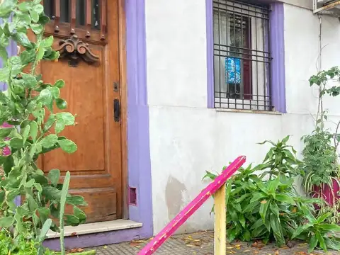 TIPO CASA 3 AMBIENTES PBAJA CON PATIO-SIN EXPENSAS 