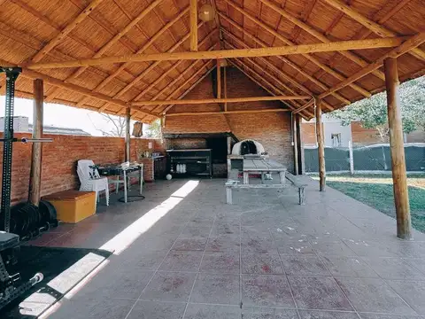Quinta en Venta de 2 dormitorios