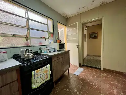 VENTA Casa en PB + Depto PA COCHERA LUIS AGOTE
