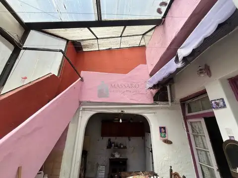 Picheuta 1600, Piso PB