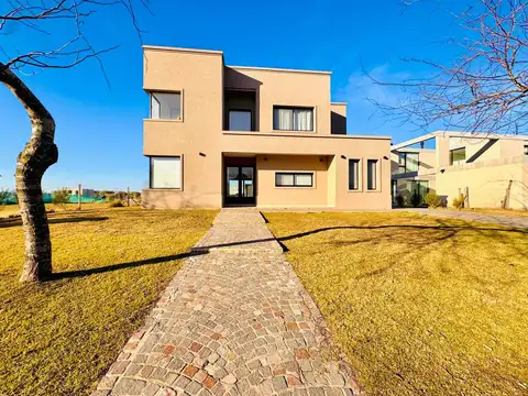 Casa en Alquiler en El Canton - Norte, USD 2.500
