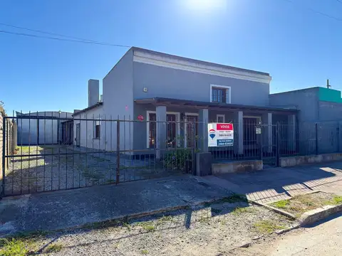 Carlos Pellegrini 600