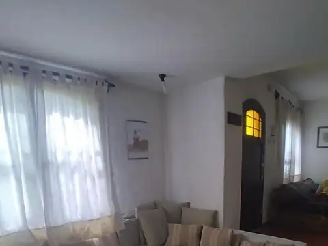 Depto Tipo Casa 2 ambientes con 1 baño