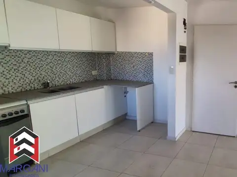 Departamento en Alquiler en Castelar, $ 550.000