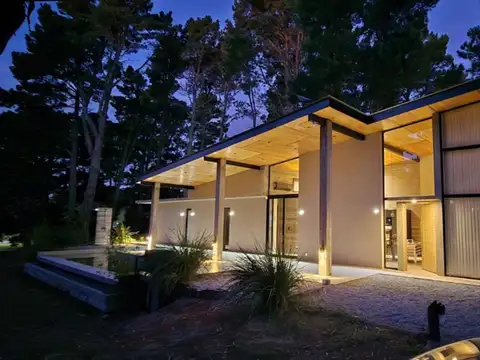 CASA VENTA MAR DE LAS PAMPAS