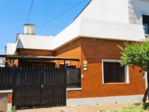 CASA 4 AMBIENTES C/PATIO Y TERRAZA EN FLORIDA OESTE