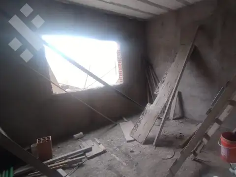 Depto Tipo Casa en Venta de 4 ambientes