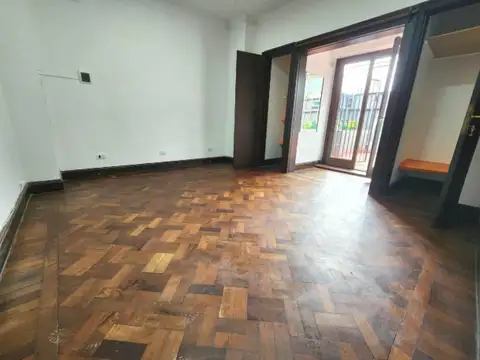 Alberti 1200, Piso 1