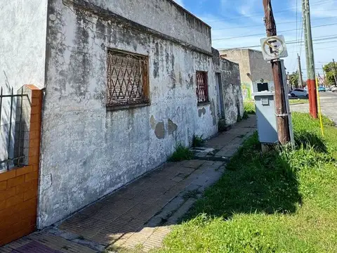 TERRENO EN VENTA EN VALENTIN ALSINA 106 MTS